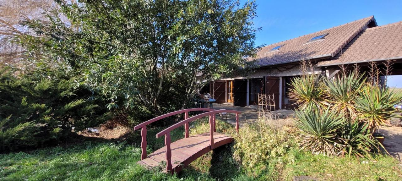 Les Grands Bois Villa Saint-Épain Esterno foto